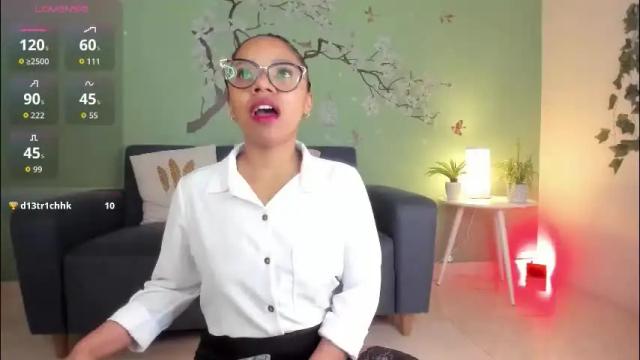 Image 8 of thais_dreams Stream on Chaturbate on 1 month ago