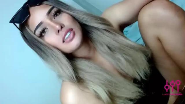 Image 10 of thaisacum Stream on Chaturbate on 15 months ago