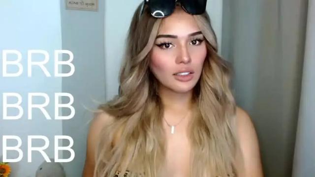 Image 6 of thaisacum Stream on Chaturbate on 15 months ago
