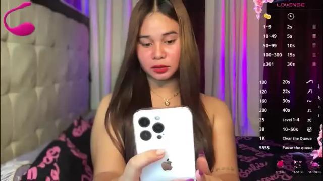 Image 12 of thalia_houston69 Stream on Chaturbate on 2 months ago