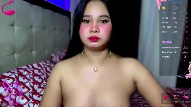 Image 6 of thalia_houston69 Stream on Chaturbate on 29 days ago