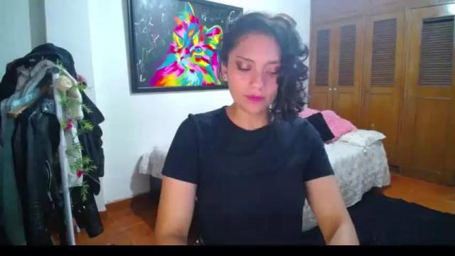 Image 4 of thaliacooper Stream on Chaturbate on 14 months ago