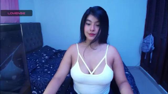 Image 4 of thalianabrunette Stream on Chaturbate on 2 months ago