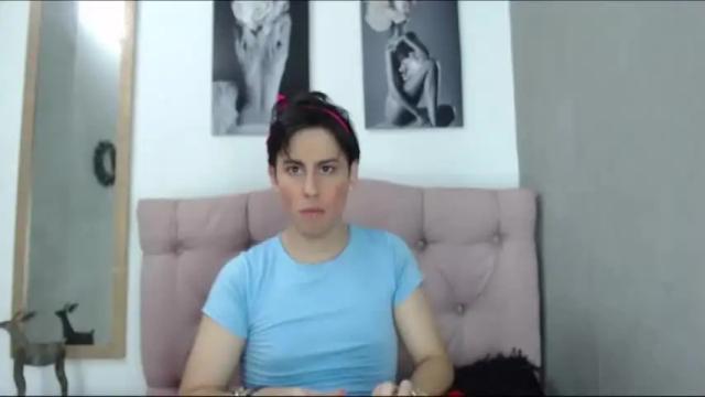 Image 3 of thalu_clasan Stream on Chaturbate on 24 months ago