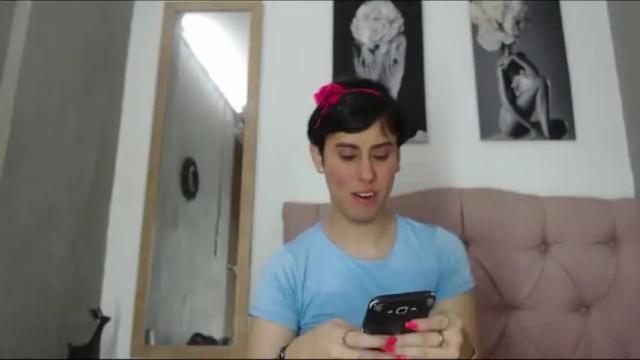 Image 2 of thalu_clasan Stream on Chaturbate on 15 months ago