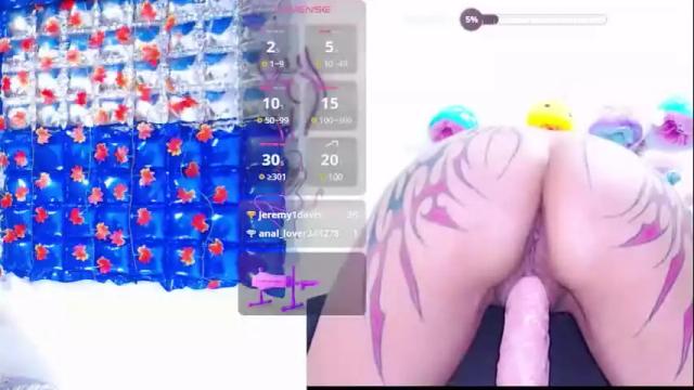 Image 12 of thaly_funn Stream on Chaturbate on 5 months ago