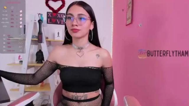 Image 2 of thamara_cooper_ Stream on Chaturbate on 13 months ago