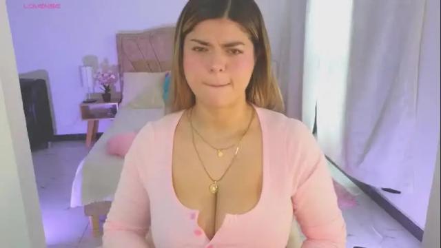 Image 2 of thamy_stark Stream on Chaturbate on 1 month ago