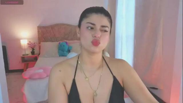 Image 2 of thamy_stark Stream on Chaturbate on 1 month ago