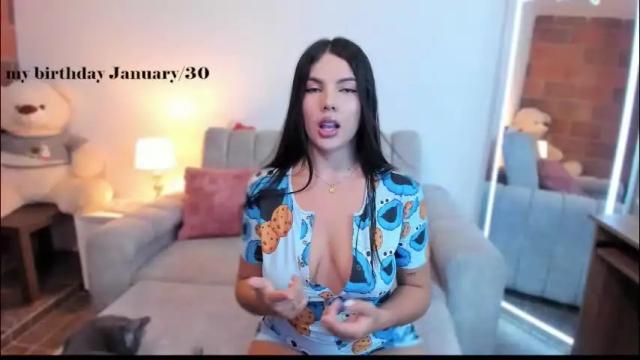 Image 2 of tharaaa_1 Stream on Chaturbate on 1 day ago