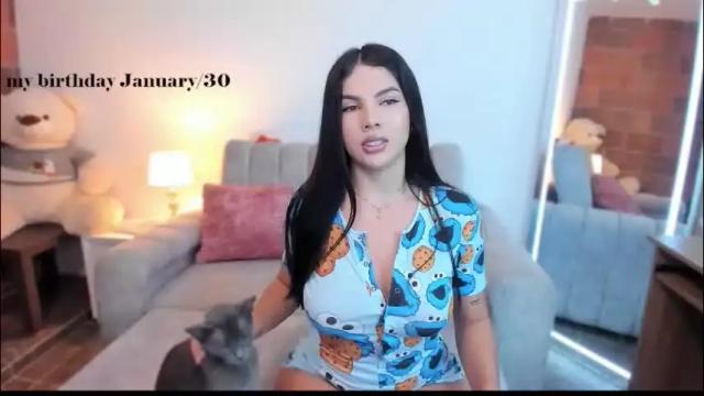 Image 7 of tharaaa_1 Stream on Chaturbate on 1 day ago