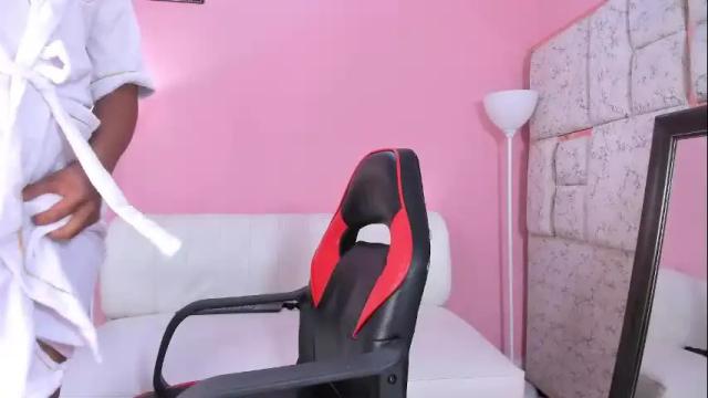 Image 2 of that_temptation Stream on Chaturbate on 1 month ago