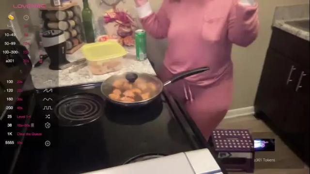 Image 11 of thatonegirlsexylilly Stream on Chaturbate on 18 months ago