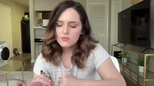 Image 10 of thatonegirlsexylilly Stream on Chaturbate on 14 months ago