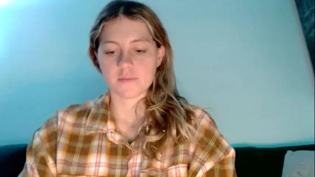 Image 2 of thatprettyblondegirl Stream on Chaturbate on 15 months ago