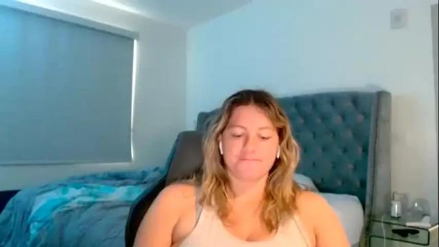 Thumbnail 1, thatprettyblondegirl's Stream at Chaturbate, 1 month ago