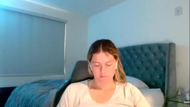 Thumbnail 1, thatprettyblondegirl's Stream at Chaturbate, 1 month ago