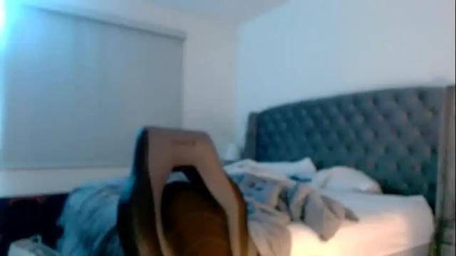 Image 4 of thatprettyblondegirl Stream on Chaturbate on 1 month ago