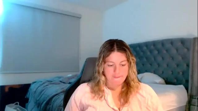 Thumbnail 2, thatprettyblondegirl's Stream at Chaturbate, 1 month ago