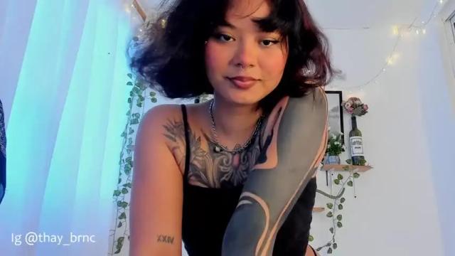 Image 2 of thayla_brincee Stream on Chaturbate on 16 months ago