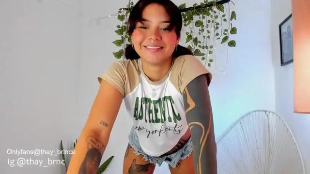 Image 3 of thayla_brincee Stream on Chaturbate on 14 months ago