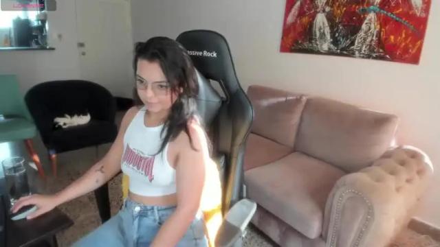 Image 6 of thays_mawakye01 Stream on Chaturbate on 15 months ago