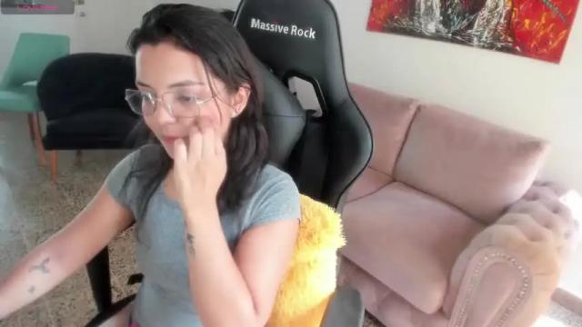 Image 7 of thays_mawakye01 Stream on Chaturbate on 15 months ago