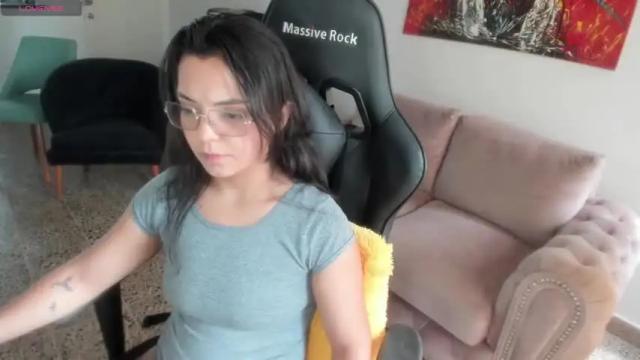 Image 8 of thays_mawakye01 Stream on Chaturbate on 15 months ago
