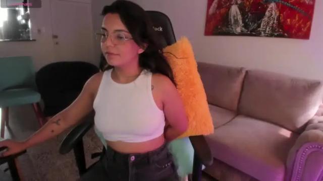 Image 2 of thays_mawakye01 Stream on Chaturbate on 14 months ago