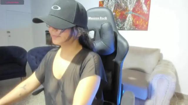 Image 11 of thays_mawakye01 Stream on Chaturbate on 14 months ago