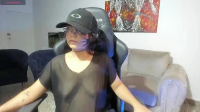 Image 3 of thays_mawakye01 Stream on Chaturbate on 14 months ago
