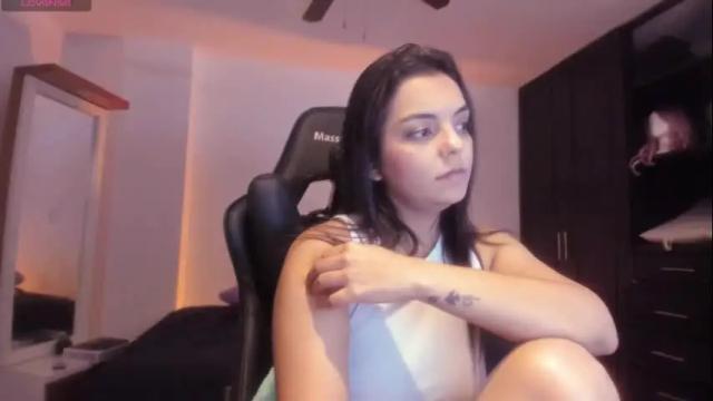 Image 11 of thays_mawakye01 Stream on Chaturbate on 2 months ago