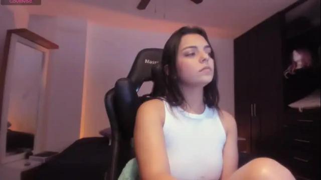 Image 4 of thays_mawakye01 Stream on Chaturbate on 2 months ago
