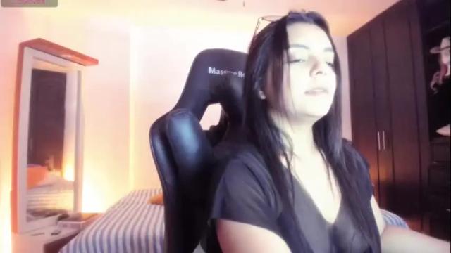 Image 2 of thays_mawakye01 Stream on Chaturbate on 2 months ago