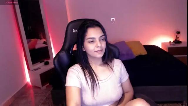 Image 3 of thays_mawakye01 Stream on Chaturbate on 1 month ago
