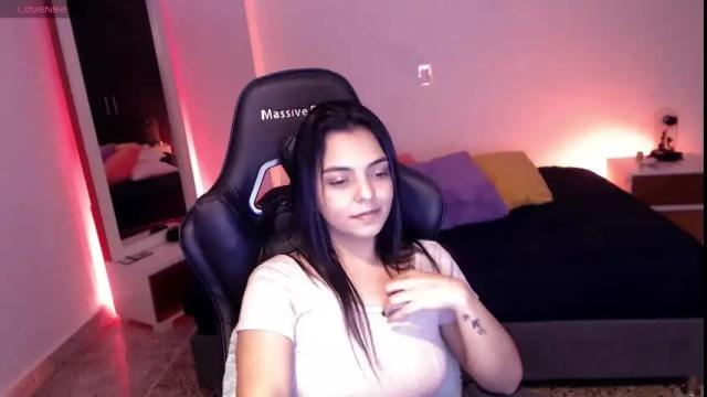 Image 7 of thays_mawakye01 Stream on Chaturbate on 1 month ago