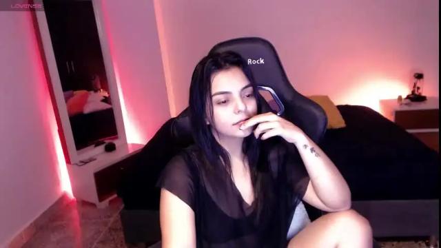 Image 7 of thays_mawakye01 Stream on Chaturbate on 1 month ago