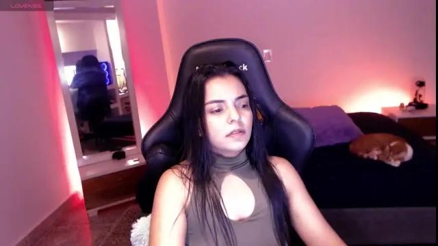 Image 7 of thays_mawakye01 Stream on Chaturbate on 19 days ago