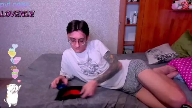 Image 4 of the_binding_of_eva Stream on Chaturbate on 18 months ago