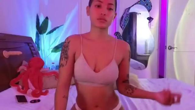 Thumbnail 2, the_emmarouge's Stream at Chaturbate, 13 months ago