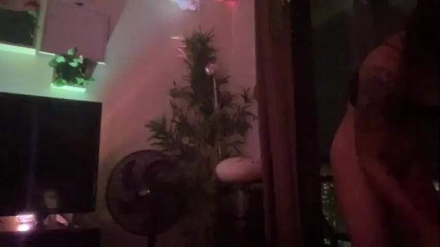 Thumbnail 3, the_emmarouge's Stream at Chaturbate, 1 month ago