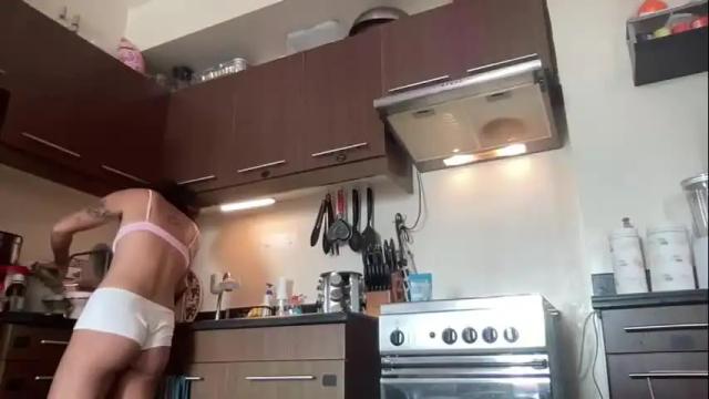 Image 10 of the_emmarouge Stream on Chaturbate on 20 days ago