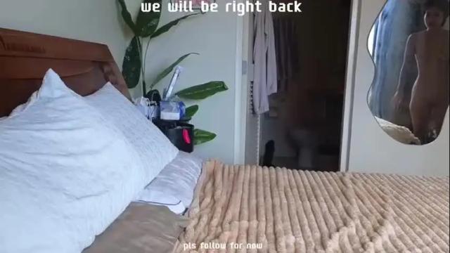 Image 4 of the_emmarouge Stream on Chaturbate on 5 days ago