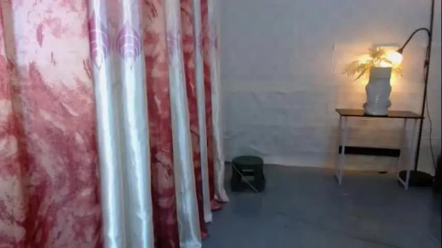 Image 2 of the_girl_nxt_door Stream on Chaturbate on 14 days ago