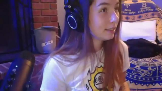 Image 3 of the_happy_space Stream on Chaturbate on 14 months ago