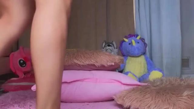 Image 8 of the_hot_ruby Stream on Chaturbate on 14 months ago