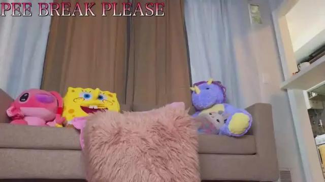 Image 10 of the_hot_ruby Stream on Chaturbate on 14 months ago