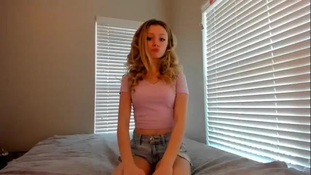 Image 7 of the_hotties Stream on Chaturbate on 17 months ago