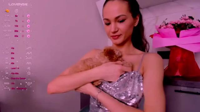 Image 4 of the_humble_fox_69 Stream on Chaturbate on 13 months ago