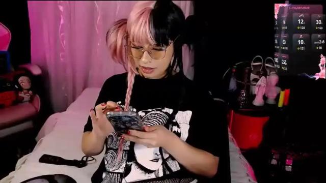 Thumbnail 2, the_kitty_roxy's Stream at Chaturbate, 17 days ago